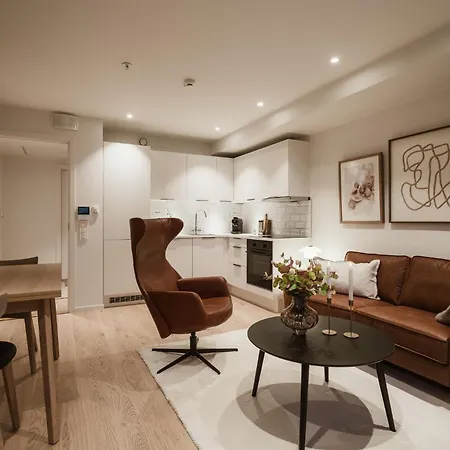 Aurora Two - Oceanfront *