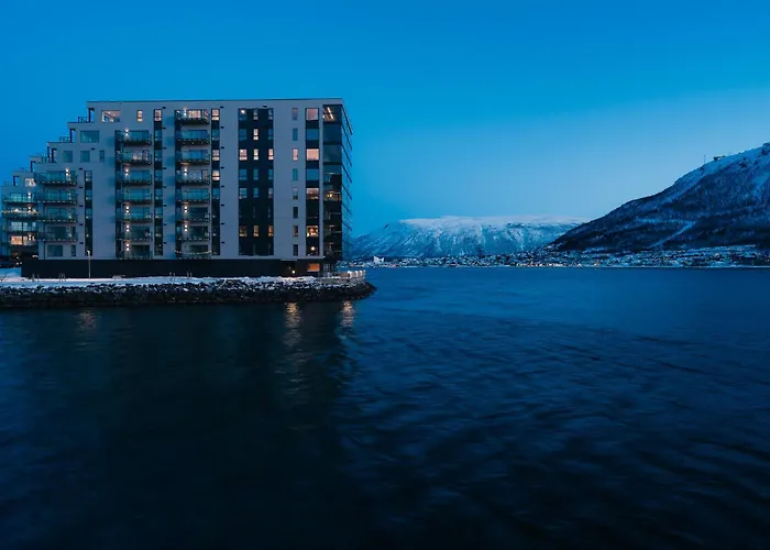 Aurora Two - Oceanfront * Тромсё